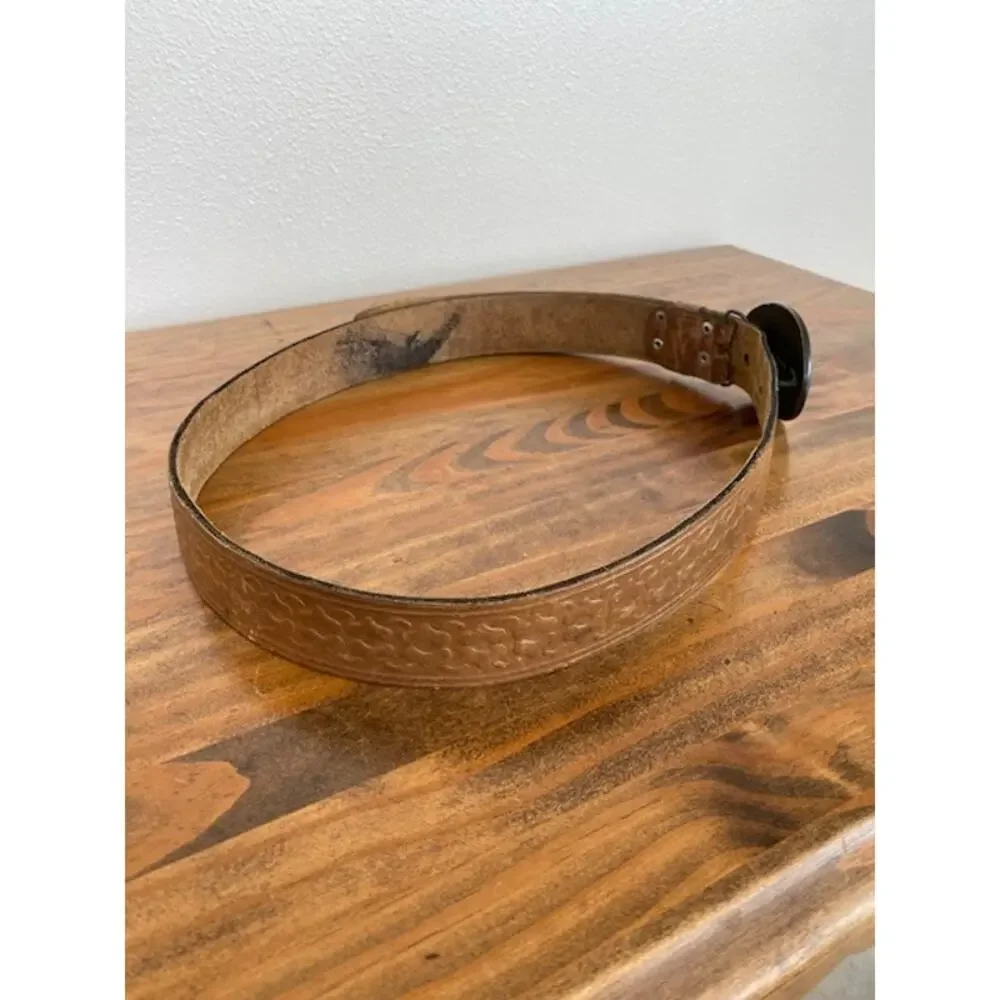 None and/or Unknown vintage leather